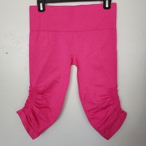 Lululemon In the Flow Pink Cropped Athletic Leggings Crop Active Wear Women's 8